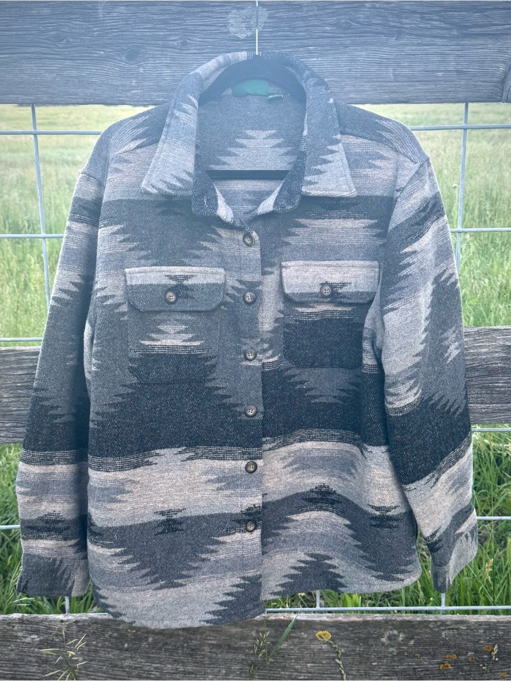 Stillwater Supply Co Aztec Shacket Jacket Womens 2XL Gray Black Southwestern